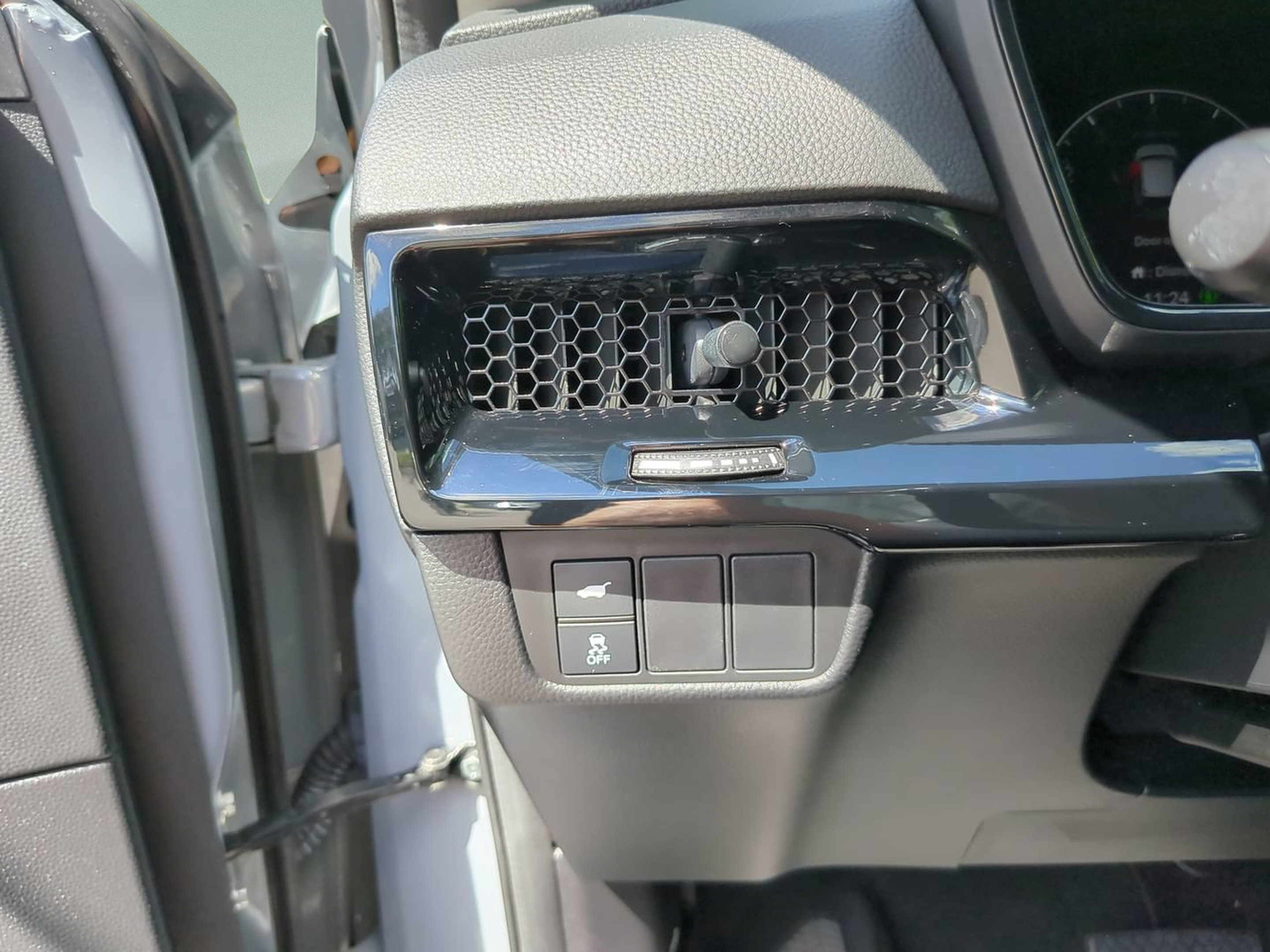 Used 2024 Honda CR-V EX-L image 14