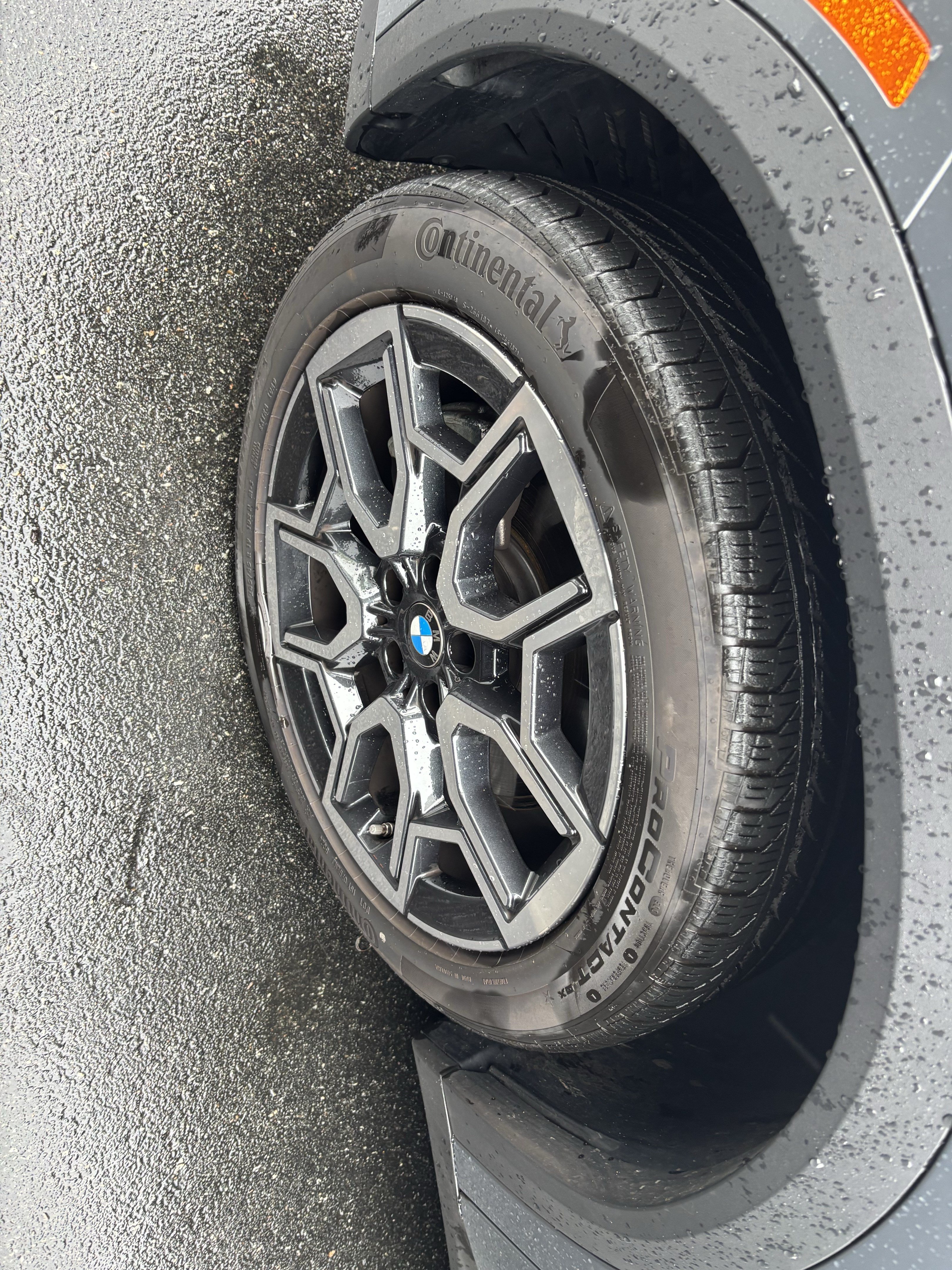 Certified 2025 BMW X2 xDrive28i AWD/4WD image 13