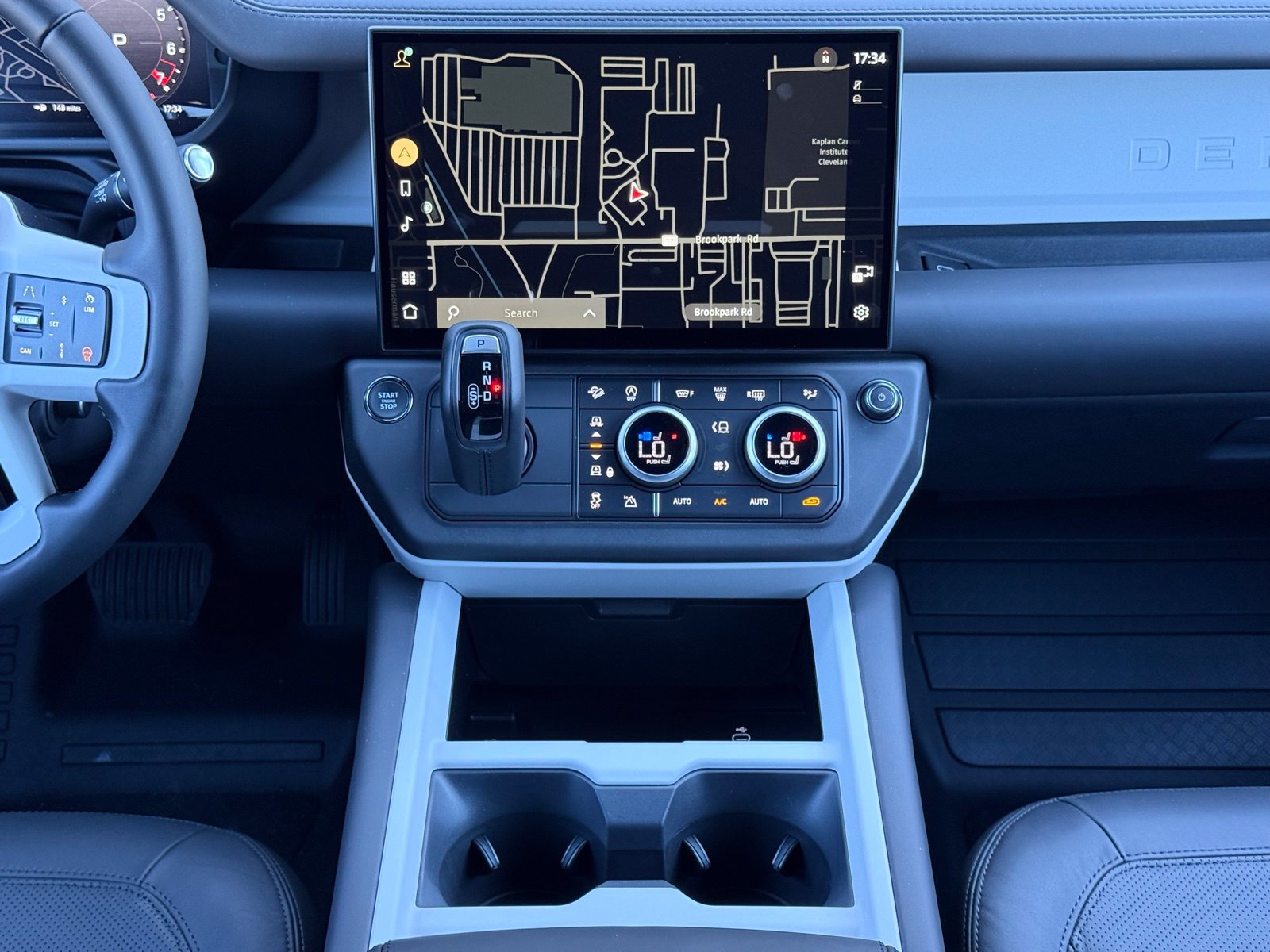 New 2026 Land Rover Defender 110 S AWD/4WD image 28