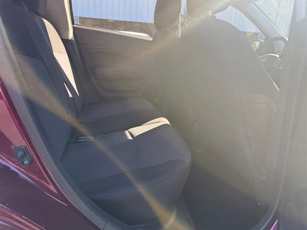 Used 2017 Mitsubishi Mirage ES image 10