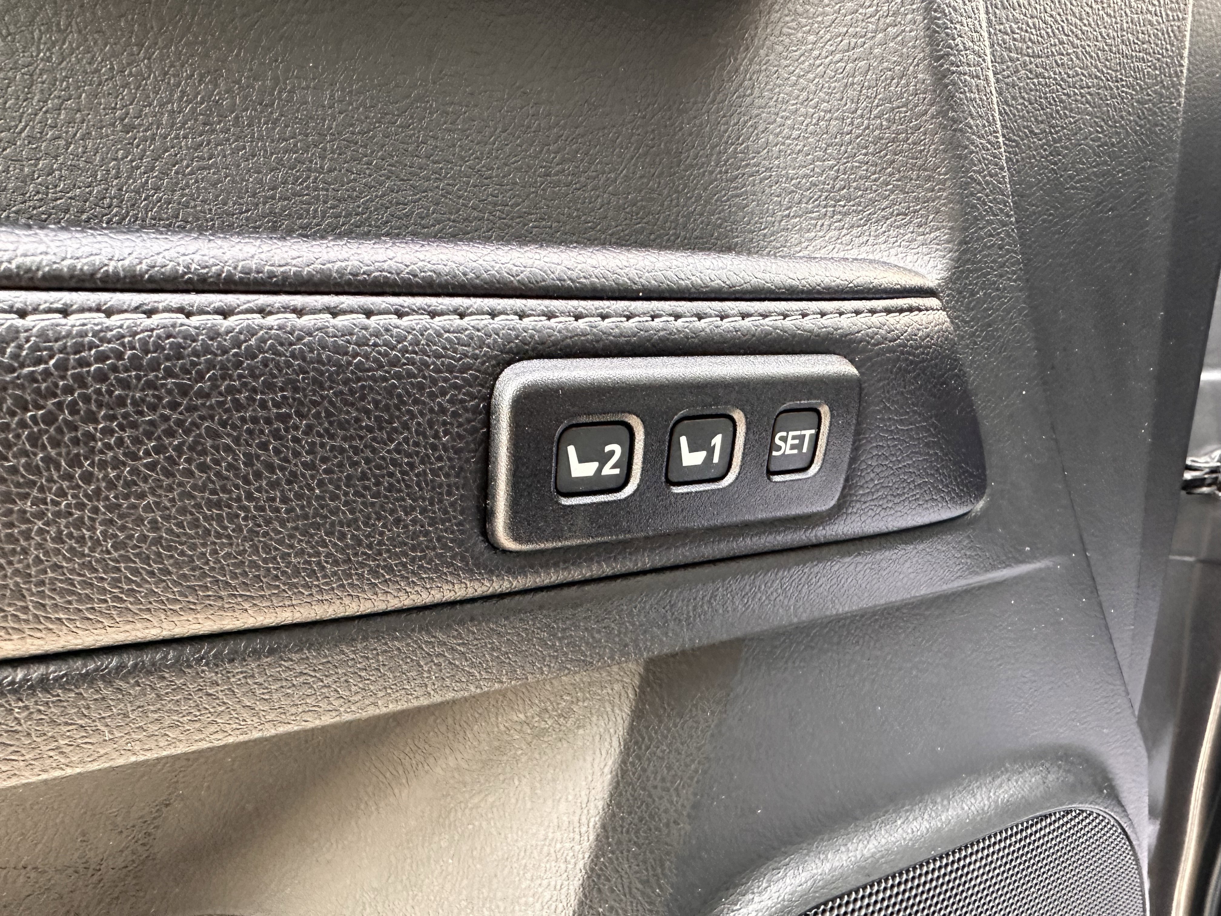 Used 2017 Toyota 4Runner Limited image 6