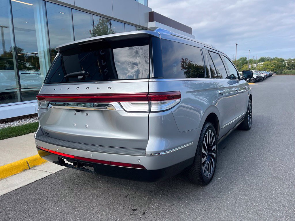 Certified 2023 Lincoln Navigator L Black Label AWD/4WD image 9