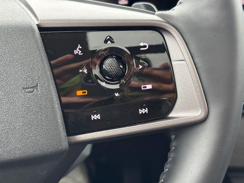 Used 2025 Nissan Murano SL AWD/4WD image 18