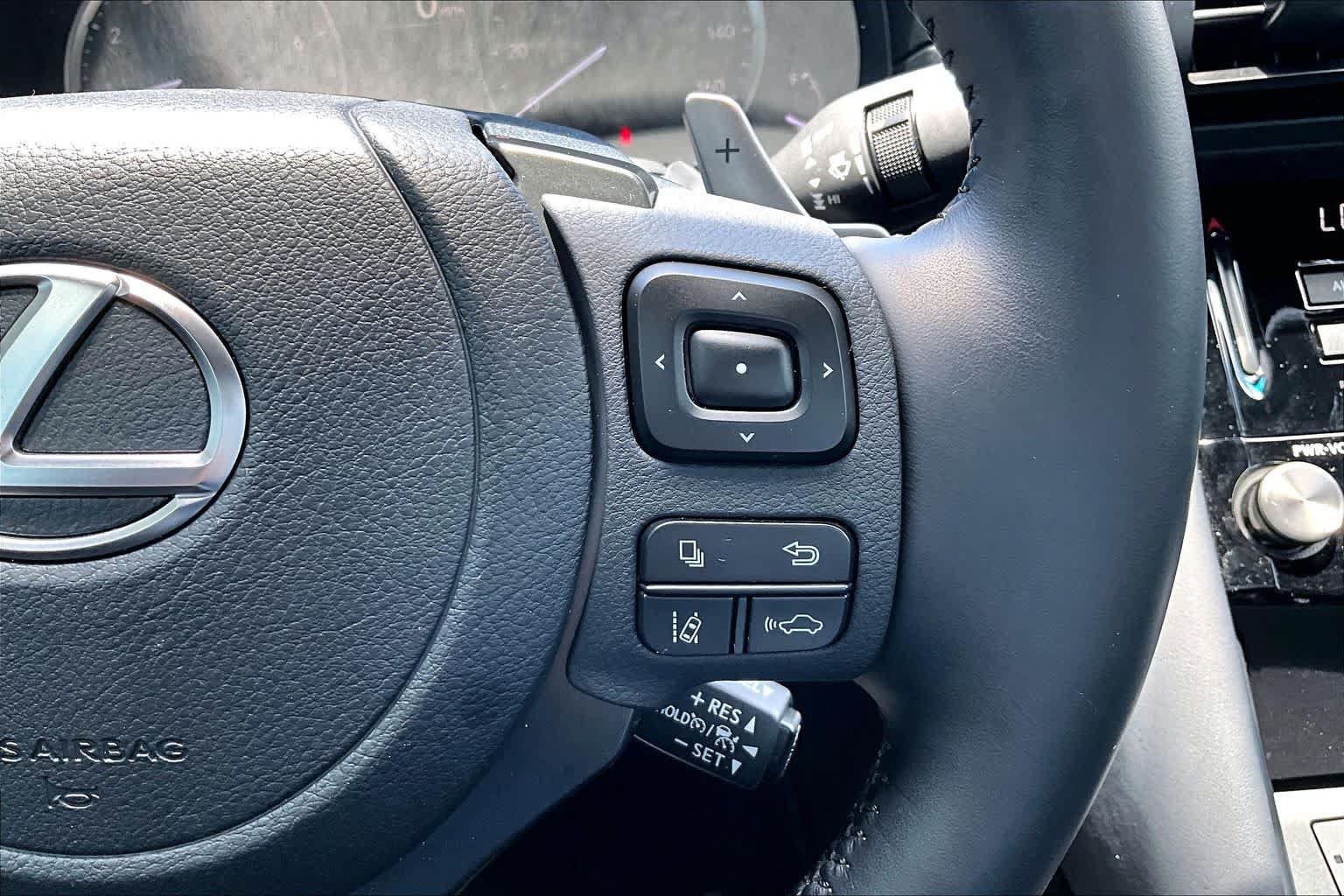 Used 2025 Lexus IS 350 F Sport w/ Accessory Package RWD image 23