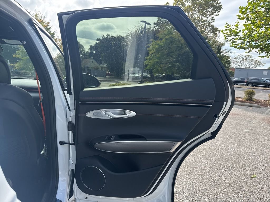 New 2026 Genesis GV70 3.5T Sport Advanced image 32