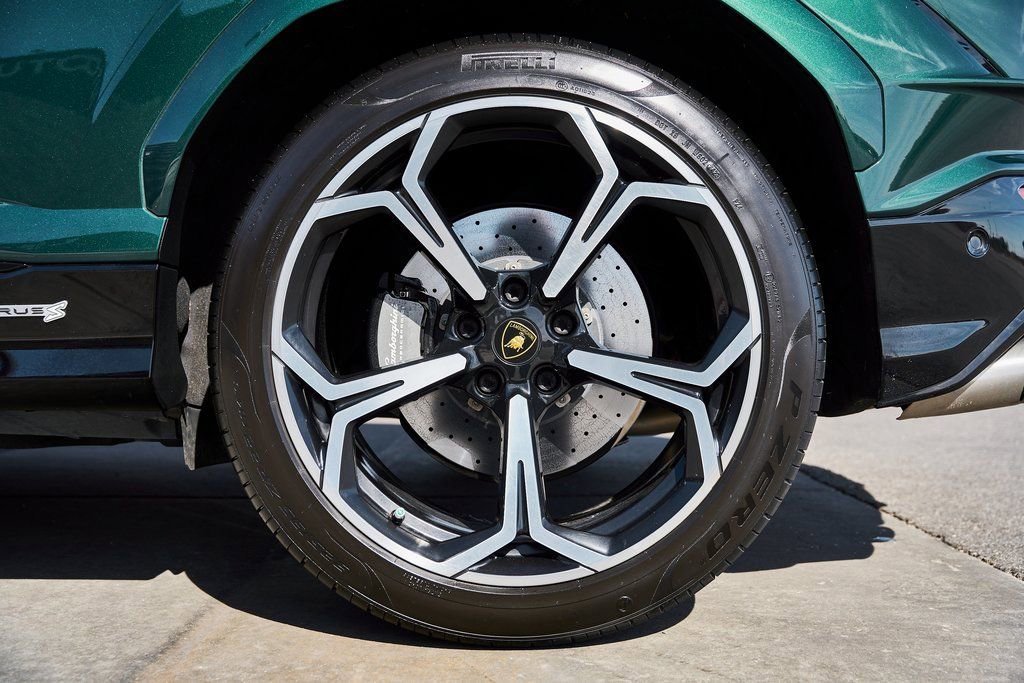 Used 2023 Lamborghini Urus S AWD/4WD image 20