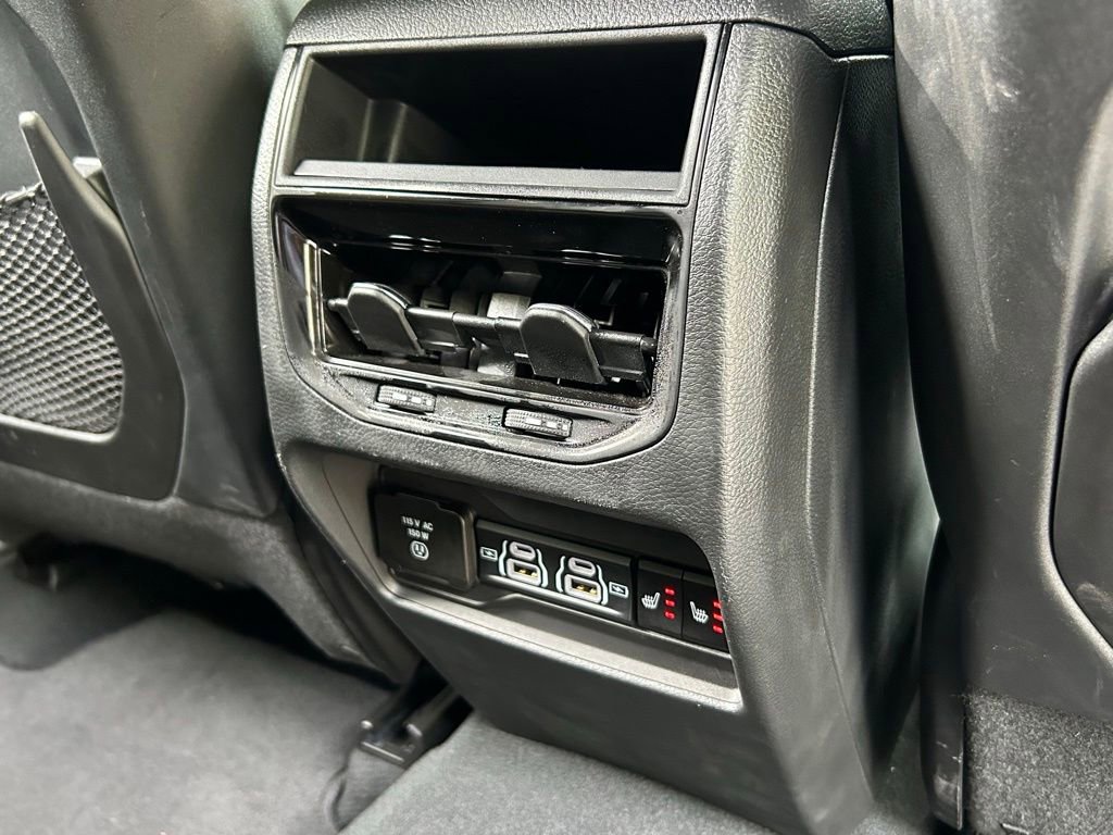 Certified 2024 Jeep Grand Cherokee Limited w/ Black Appearance Package image 43