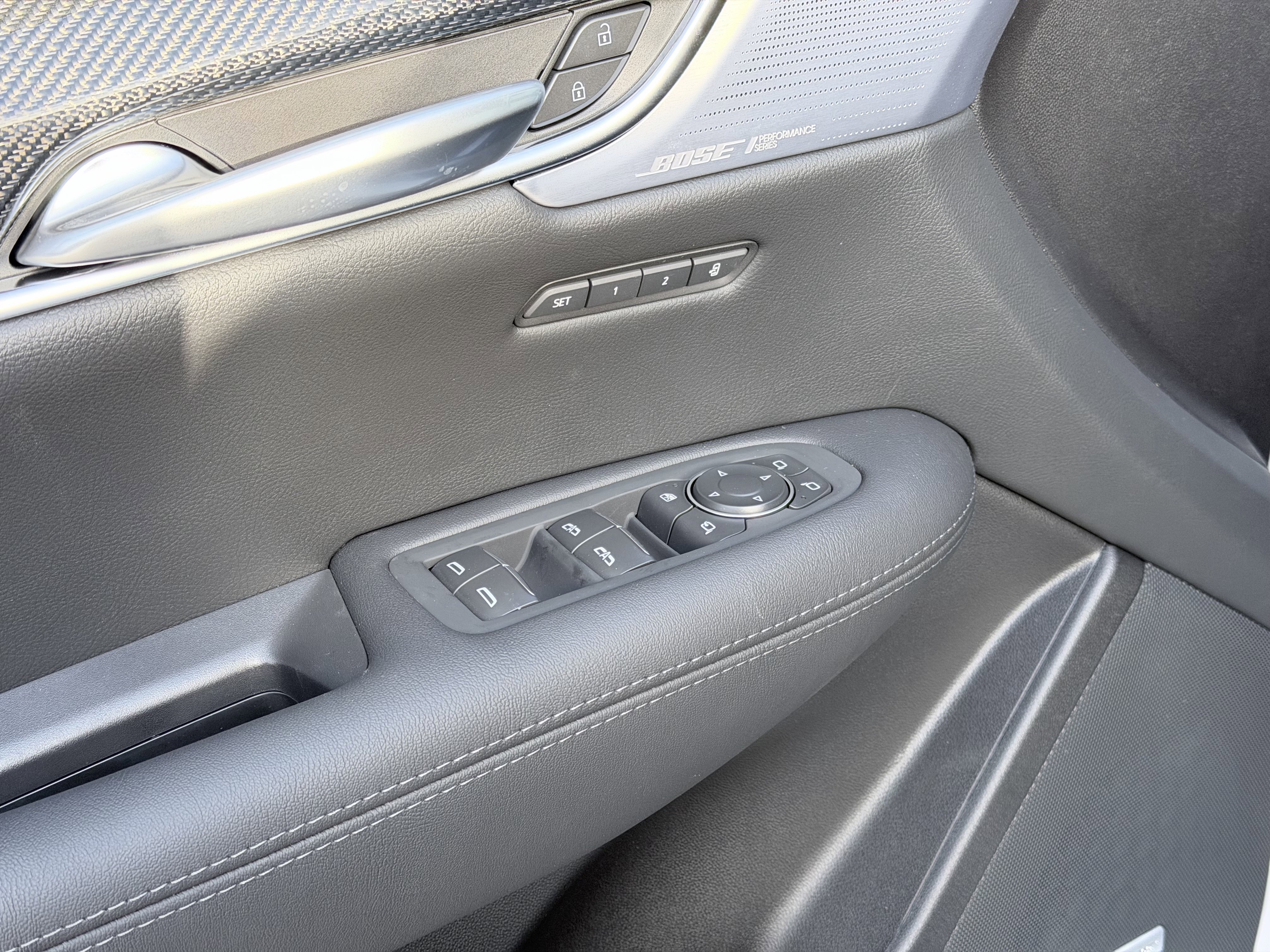 New 2026 Cadillac XT5 Sportv w/ LPO, Onyx Lite Package image 18