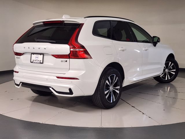 Certified 2025 Volvo XC60 B5 Core AWD/4WD image 2
