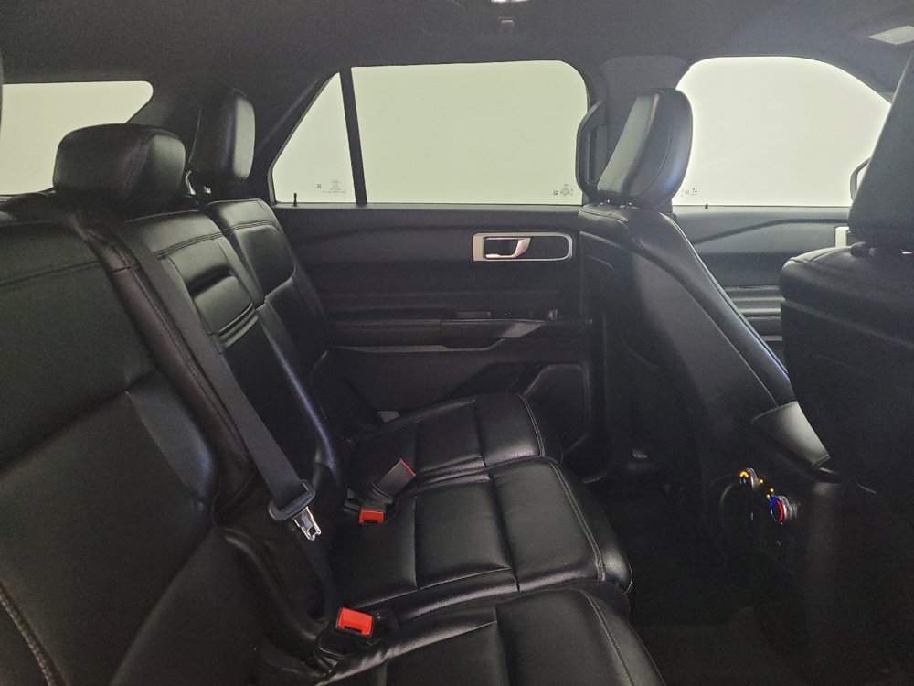Used 2020 Ford Explorer XLT w/ Equipment Group 202A image 19
