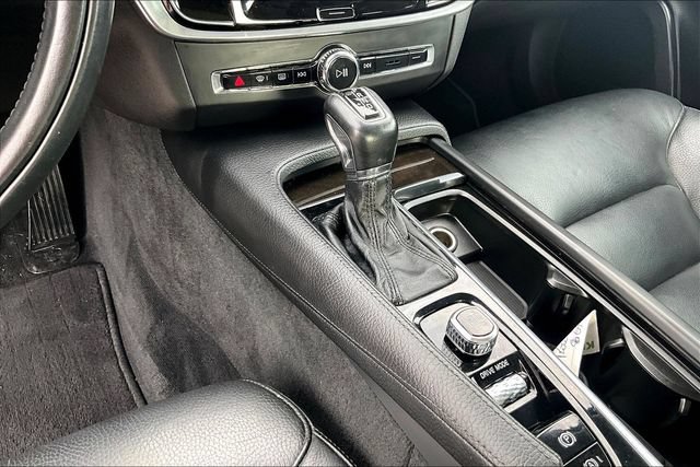 Used 2018 Volvo S90 T5 Momentum w/ Convenience Package AWD/4WD image 11
