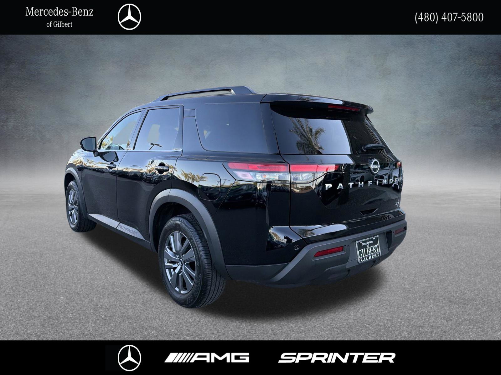 Used 2024 Nissan Pathfinder SV FWD image 4