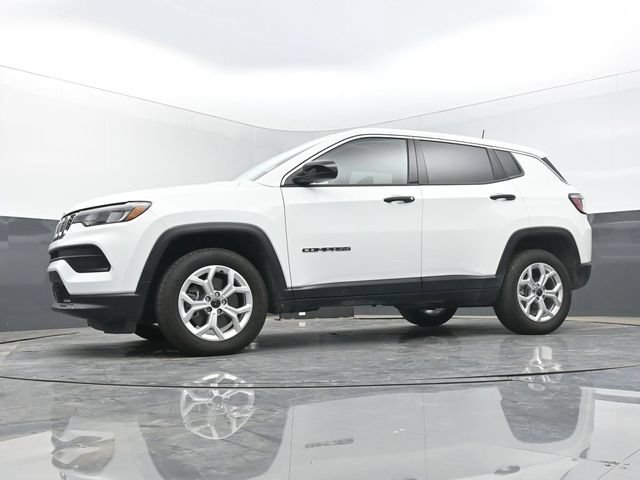 Used 2025 Jeep Compass Sport AWD/4WD image 40