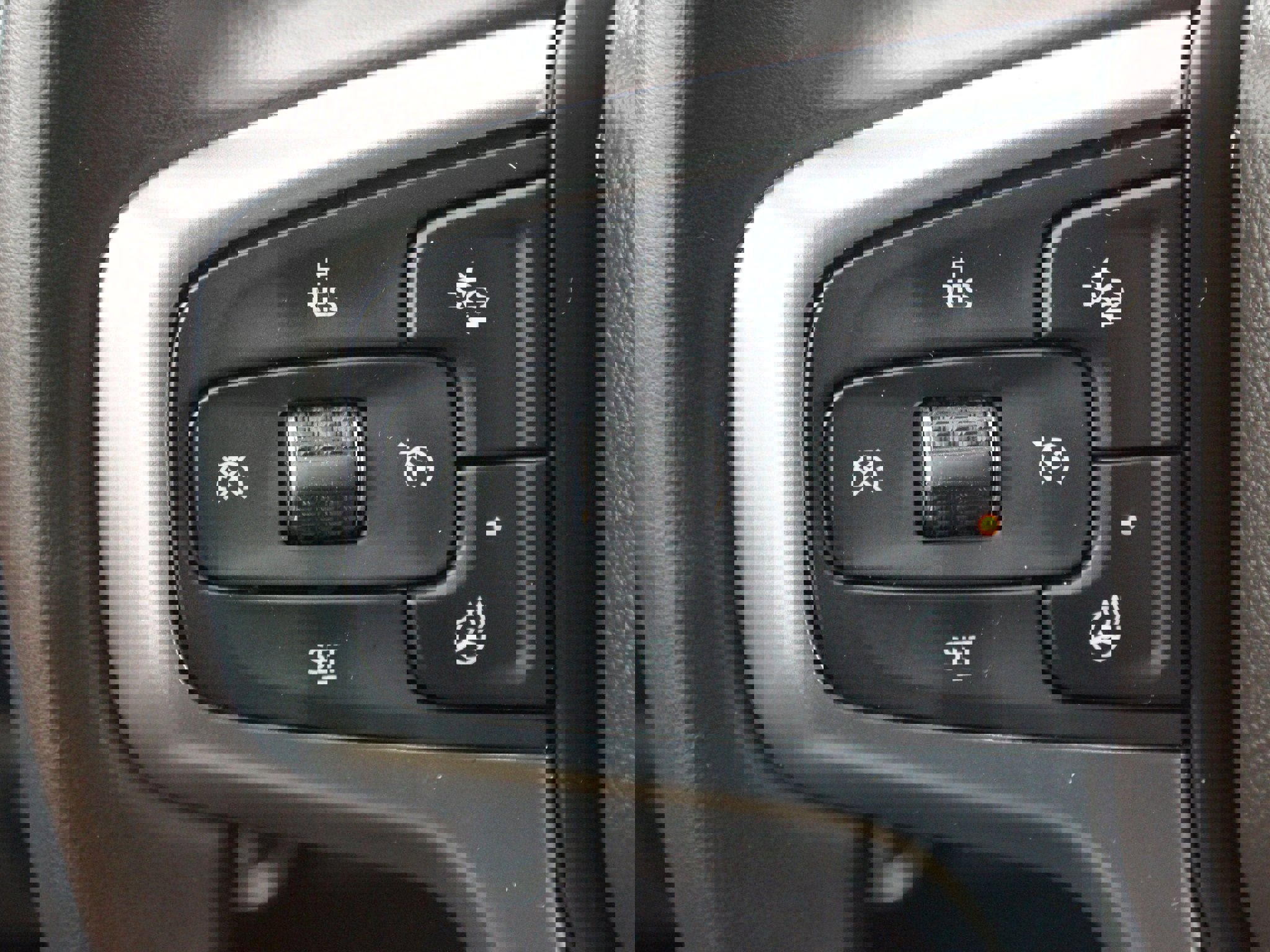 Used 2024 Chevrolet Silverado 1500 LT w/ Protection Package image 10