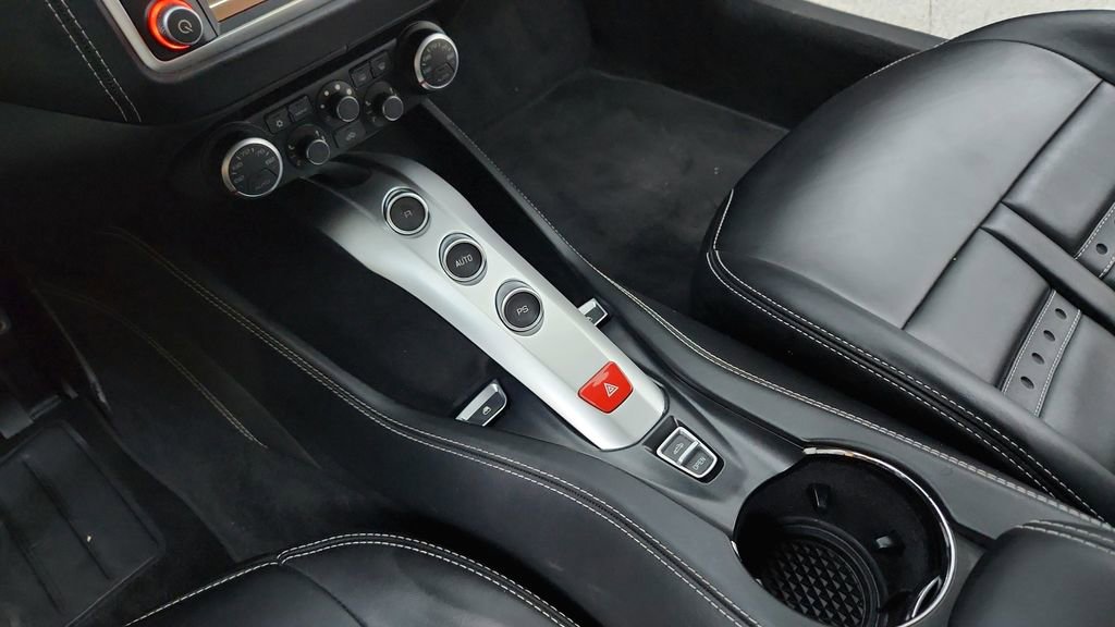 Used 2018 Ferrari California T image 34