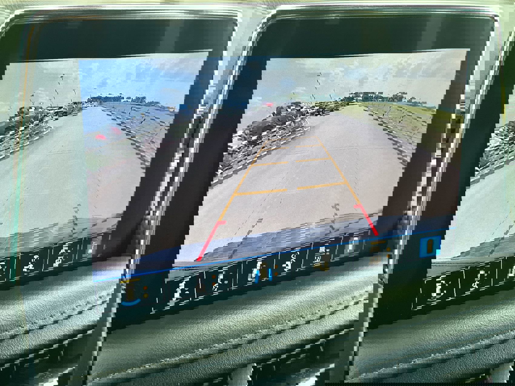 Used 2021 Chevrolet Suburban High Country image 17