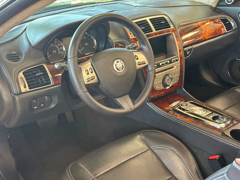Used 2010 Jaguar XK Convertible RWD image 13