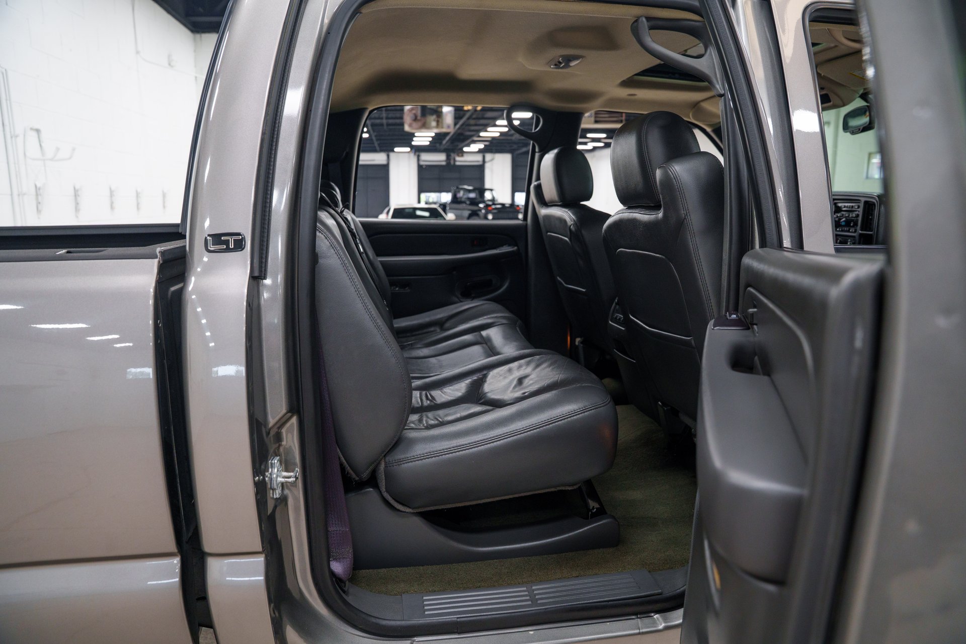 Used 2007 Chevrolet Silverado 2500 LT w/ Heavy-Duty Power Package AWD/4WD image 40