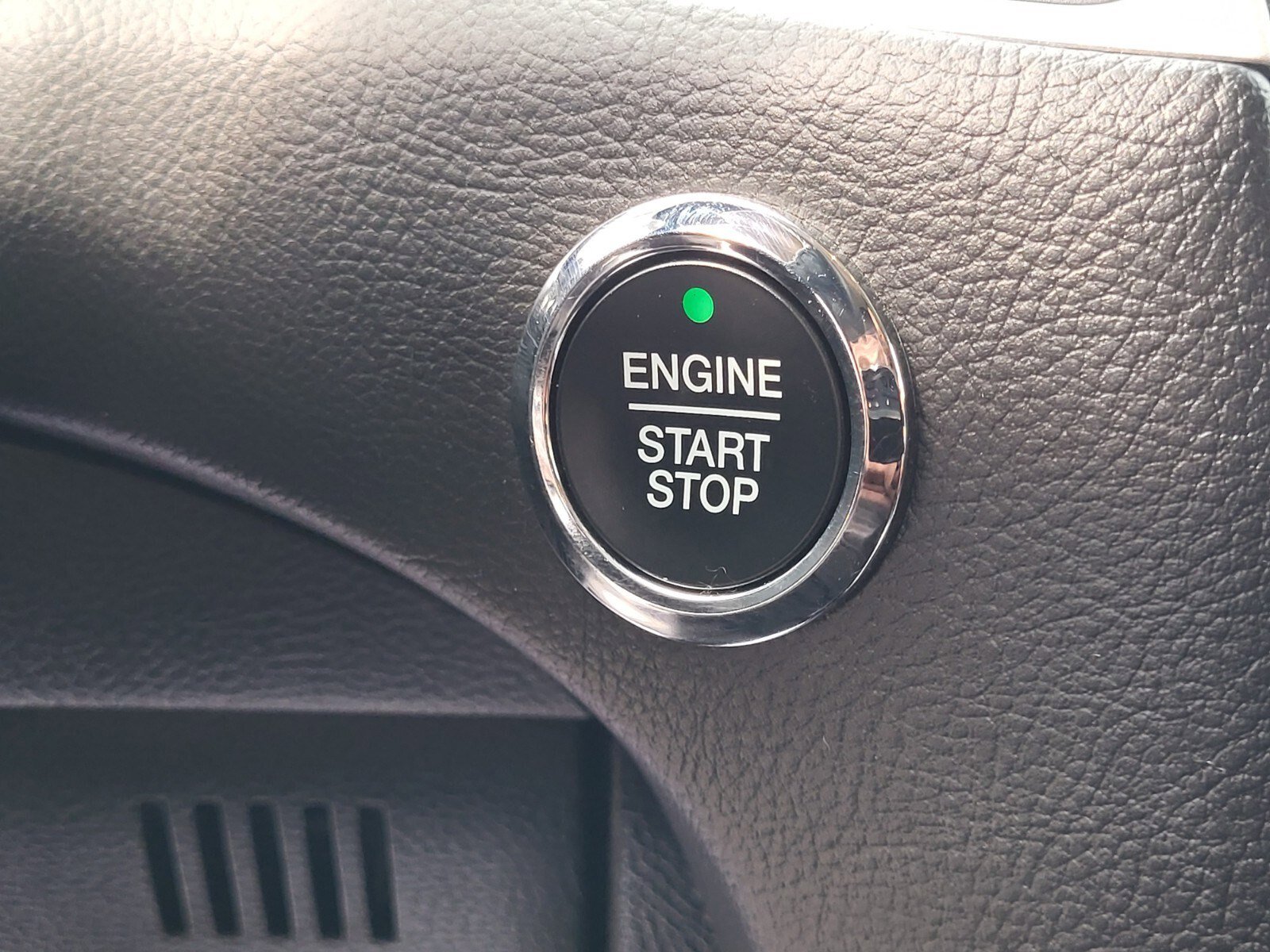 Certified 2024 Ford Edge SEL image 24