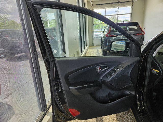Used 2015 Hyundai Tucson SE FWD image 17