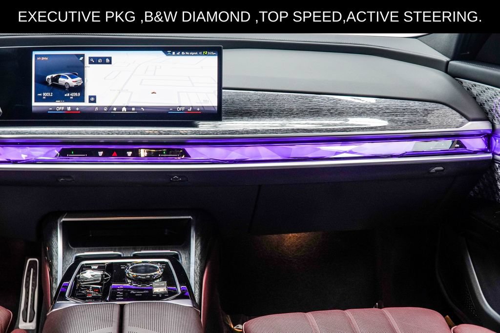 Used 2025 BMW 750e xDrive w/ Executive Package AWD/4WD image 27