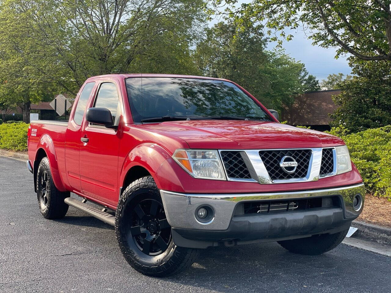 Used 2005 Nissan Frontier NISMO w/ (S01) Utility Bed Pkg RWD image 2