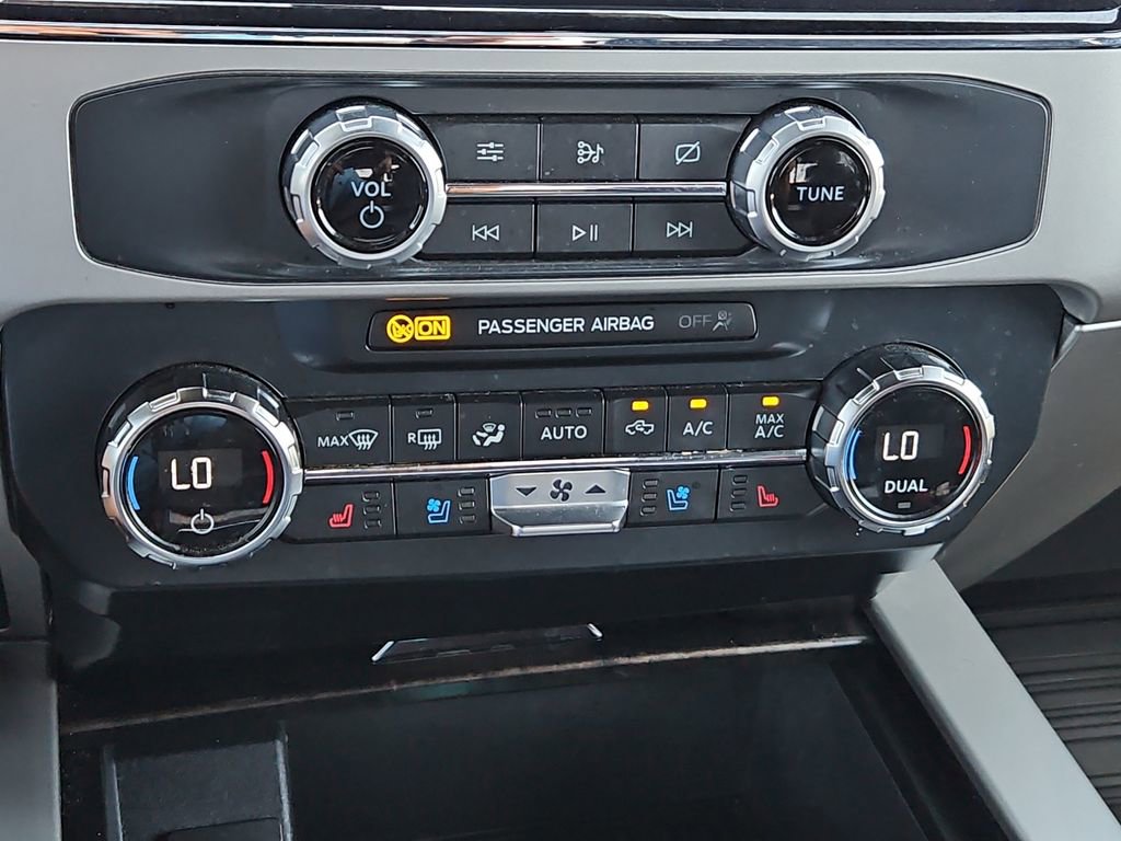 Used 2022 Ford F250 Lariat w/ Lariat Value Package AWD/4WD image 28