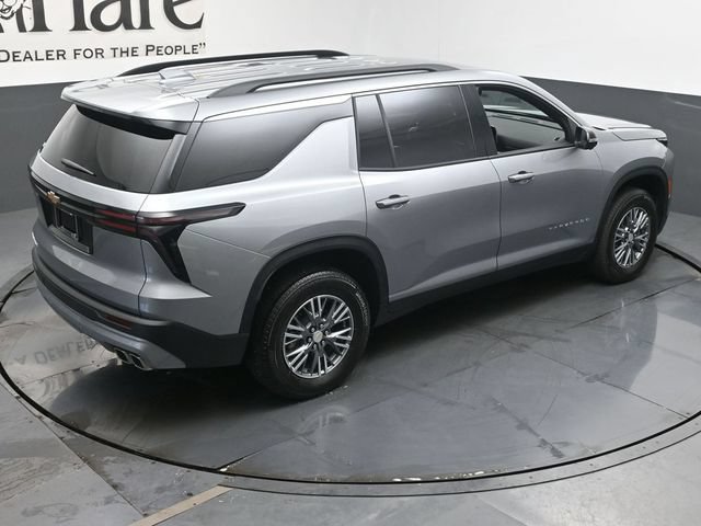 Used 2026 Chevrolet Traverse LT w/ Driver Confidence Package FWD image 43
