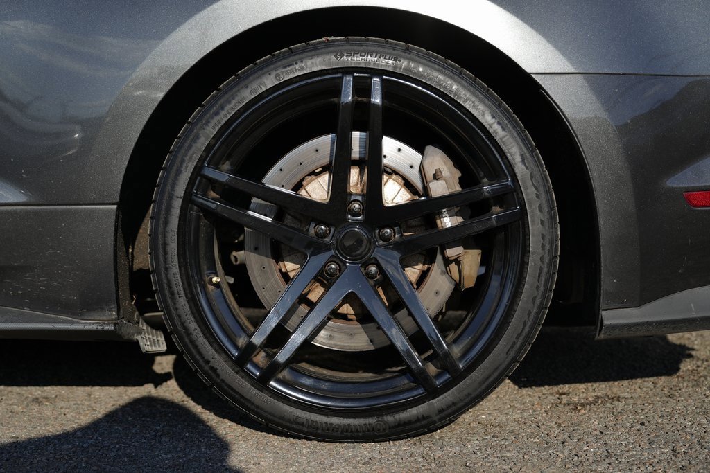 Used 2017 Ford Mustang Shelby GT350 image 12