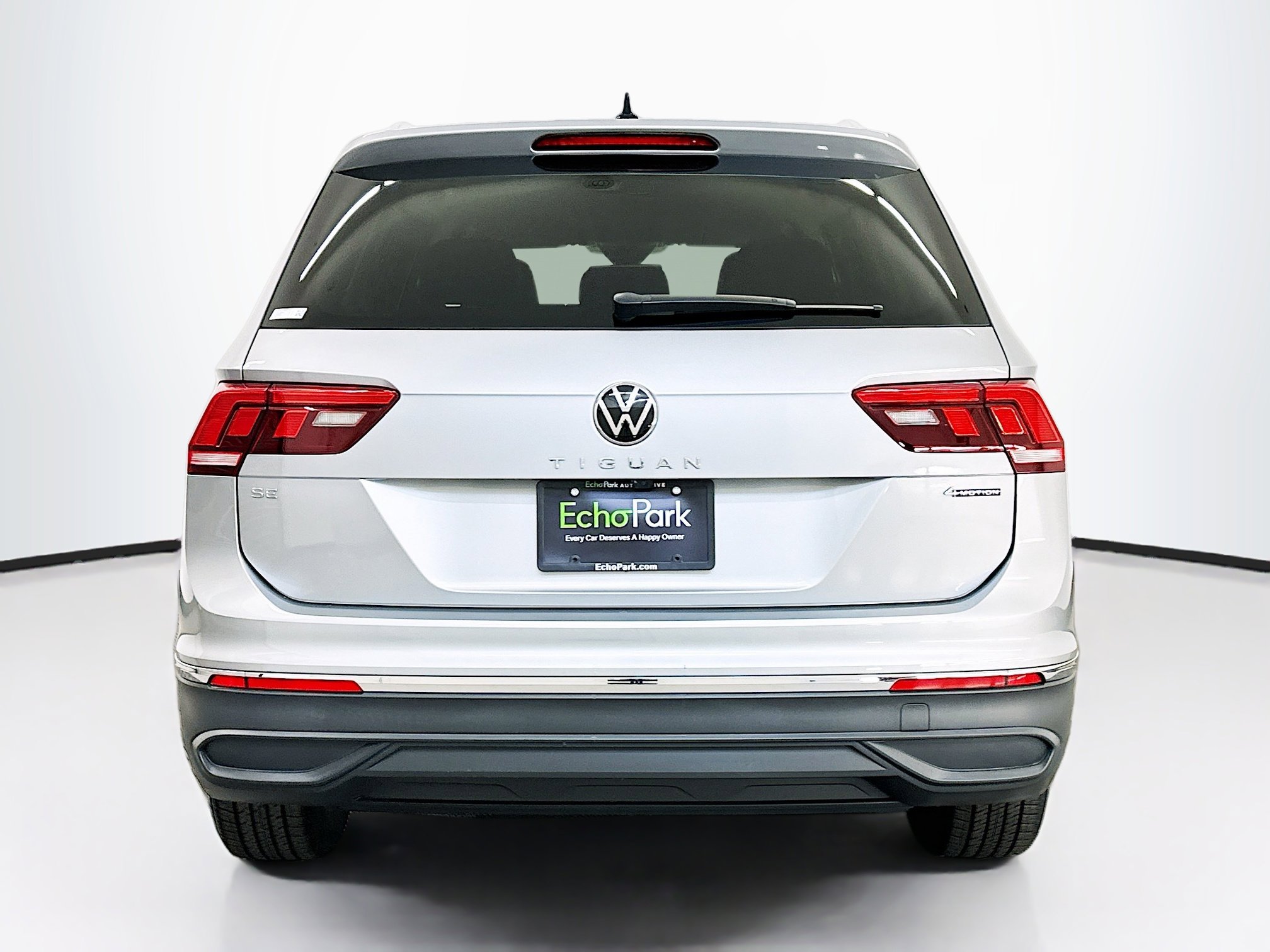 Used 2022 Volkswagen Tiguan SE image 7