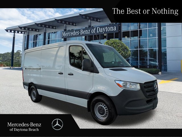 Used 2025 Mercedes-Benz Sprinter 2500 image 1