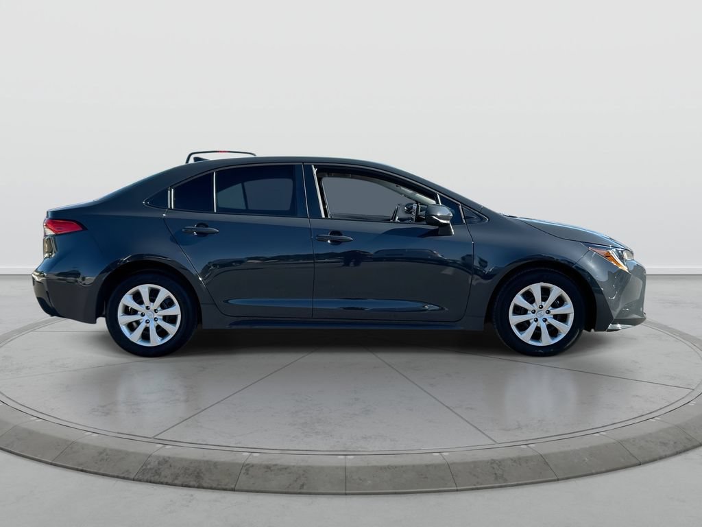 Used 2025 Toyota Corolla LE w/ Convenience Package FWD image 9