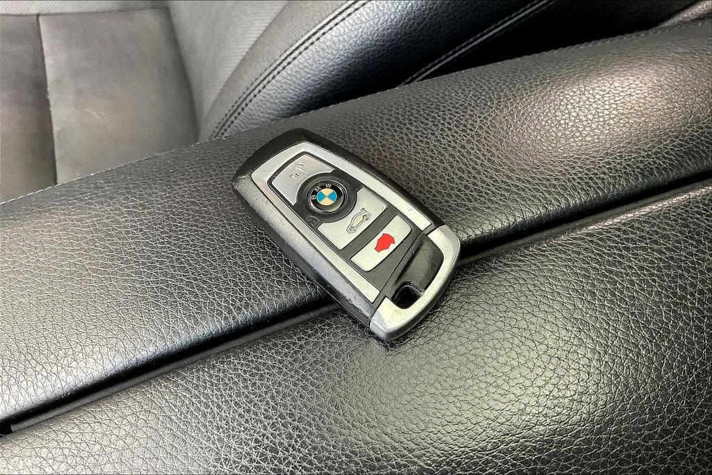 Used 2014 BMW 740Li xDrive AWD/4WD image 31