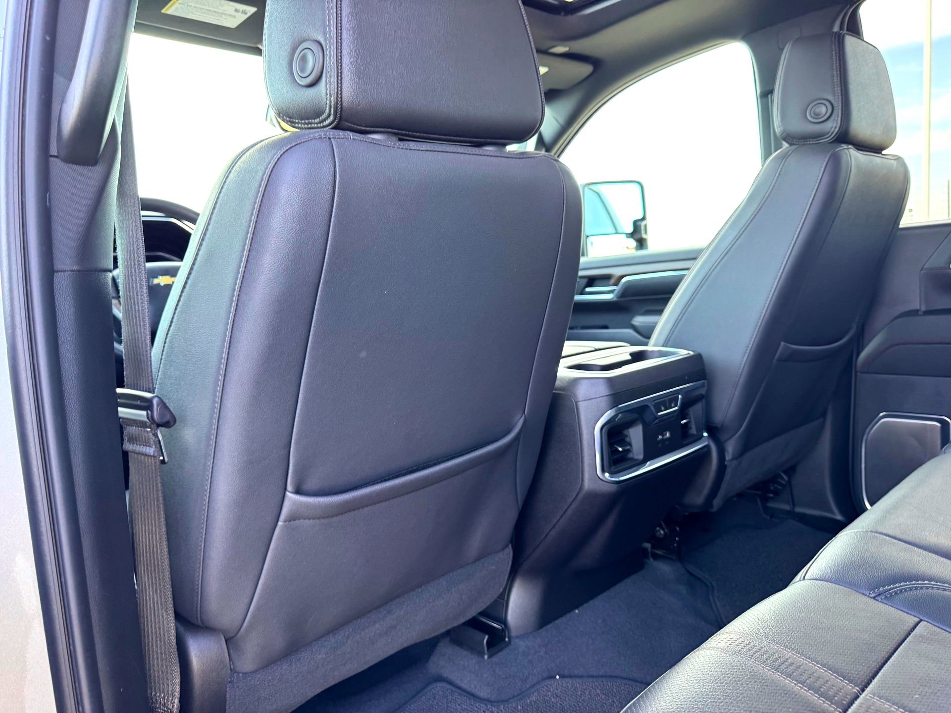 Used 2024 Chevrolet Silverado 2500 High Country w/ Technology Package image 20