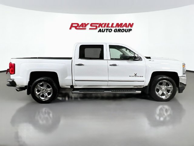Used 2018 Chevrolet Silverado 1500 LTZ w/ Sport Package AWD/4WD image 8