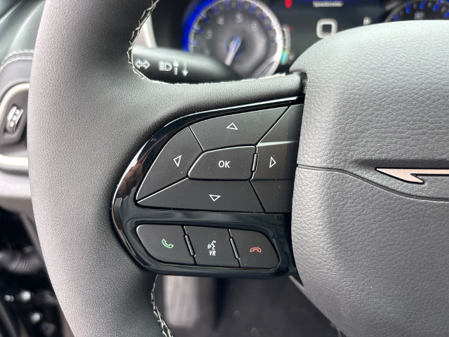 New 2027 Chrysler Pacifica Limited AWD/4WD image 22
