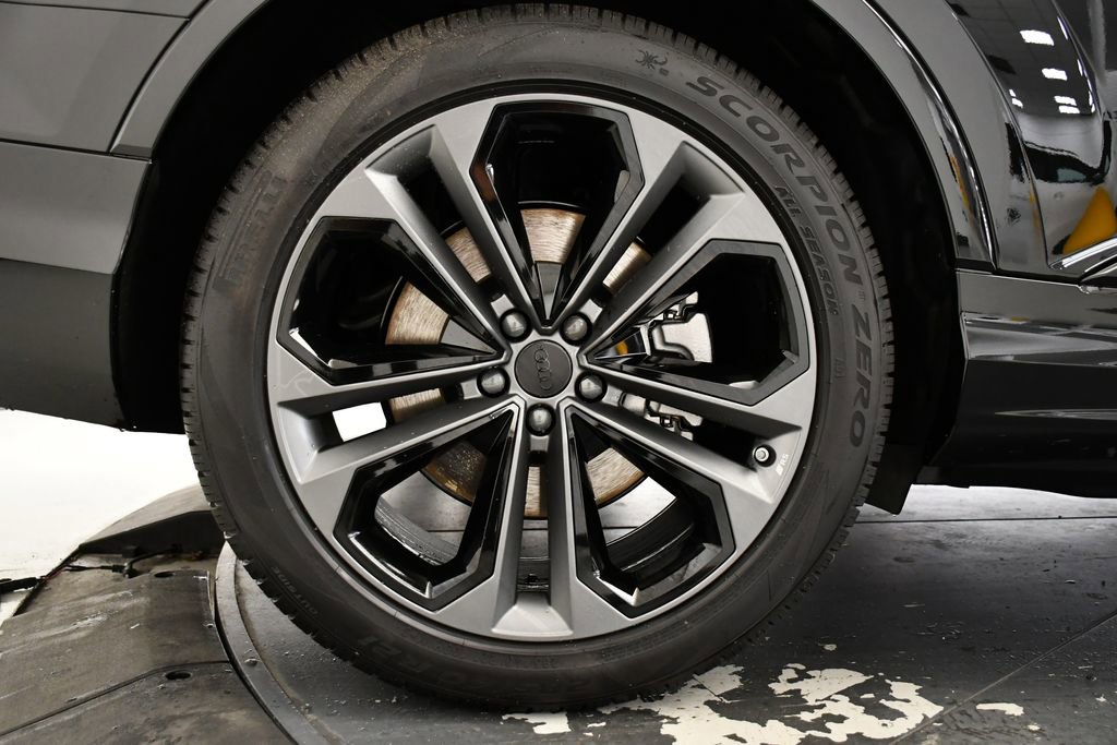 New 2026 Audi Q7 3.0T Premium Plus image 15