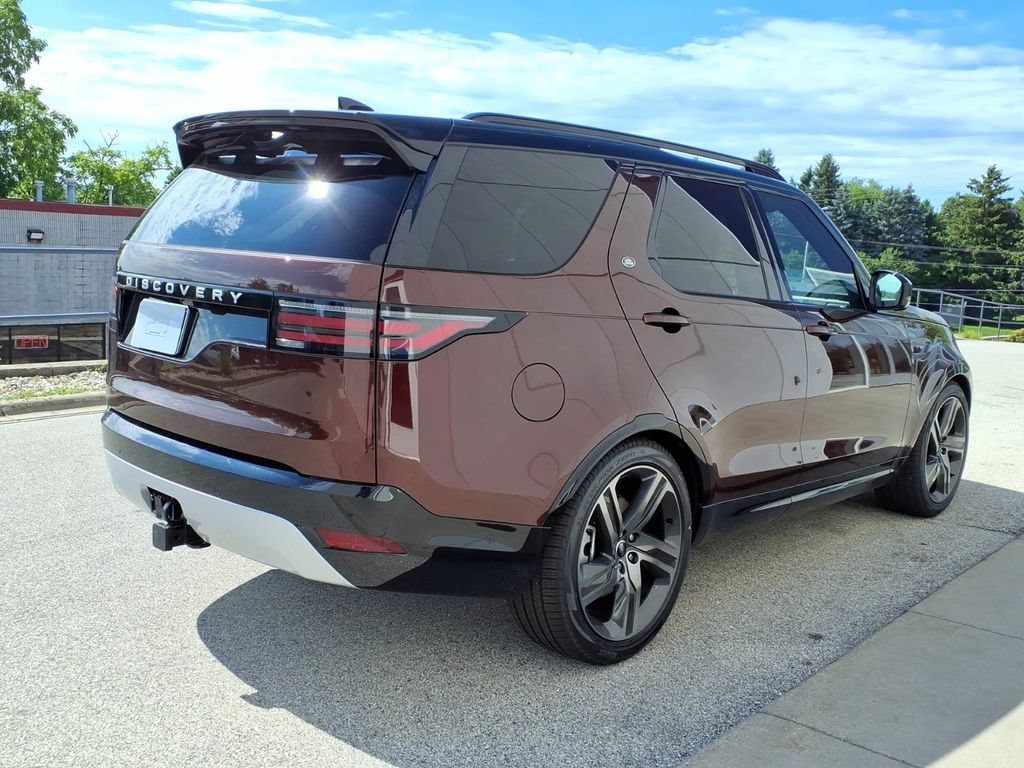 New 2026 Land Rover Discovery Limited Edition AWD/4WD image 5