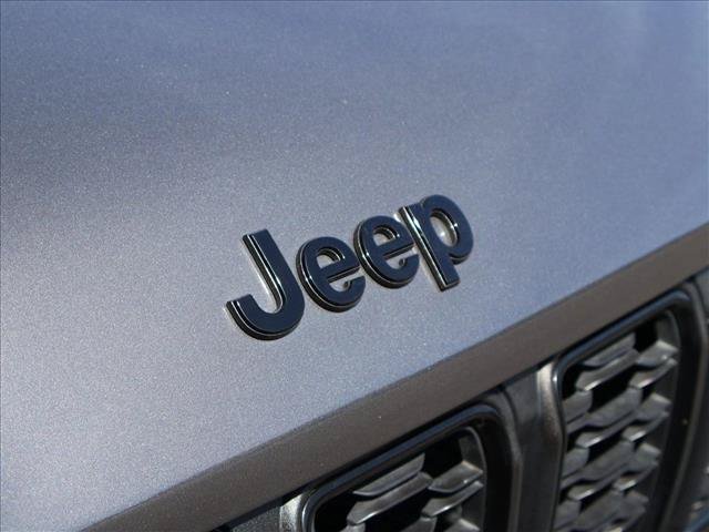 Used 2024 Jeep Grand Cherokee Altitude AWD/4WD image 30