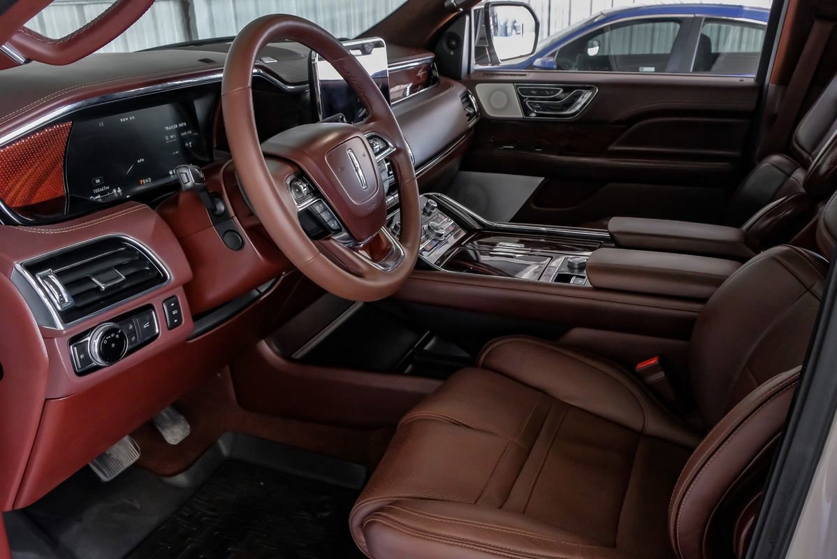 Used 2018 Lincoln Navigator Black Label image 14