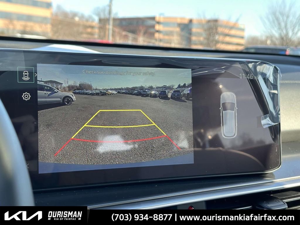 Certified 2025 Kia Sorento S w/ Panoramic Sunroof Package image 5