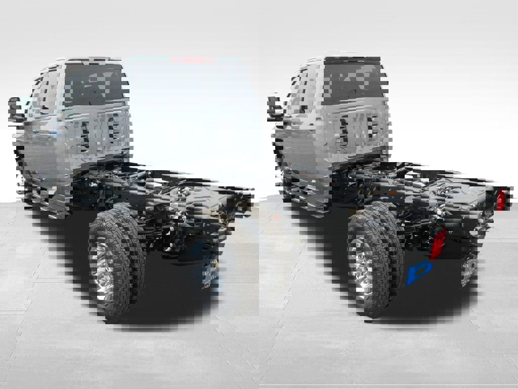 New 2026 Chevrolet Silverado 3500 LT w/ Convenience Package image 3