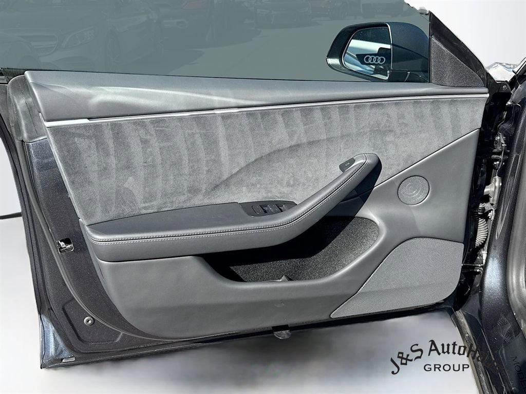 Used 2025 Tesla Model 3 Performance image 22