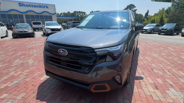 Used 2025 Subaru Forester Sport AWD/4WD image 6
