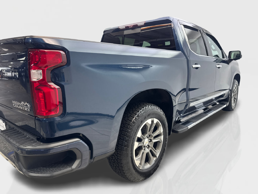 Used 2023 Chevrolet Silverado 1500 High Country w/ Technology Package AWD/4WD image 15