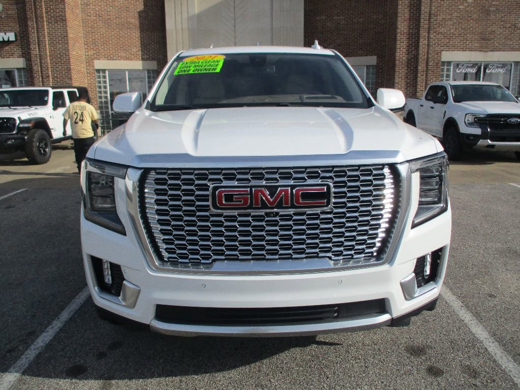 Used 2021 GMC Yukon XL Denali image 2