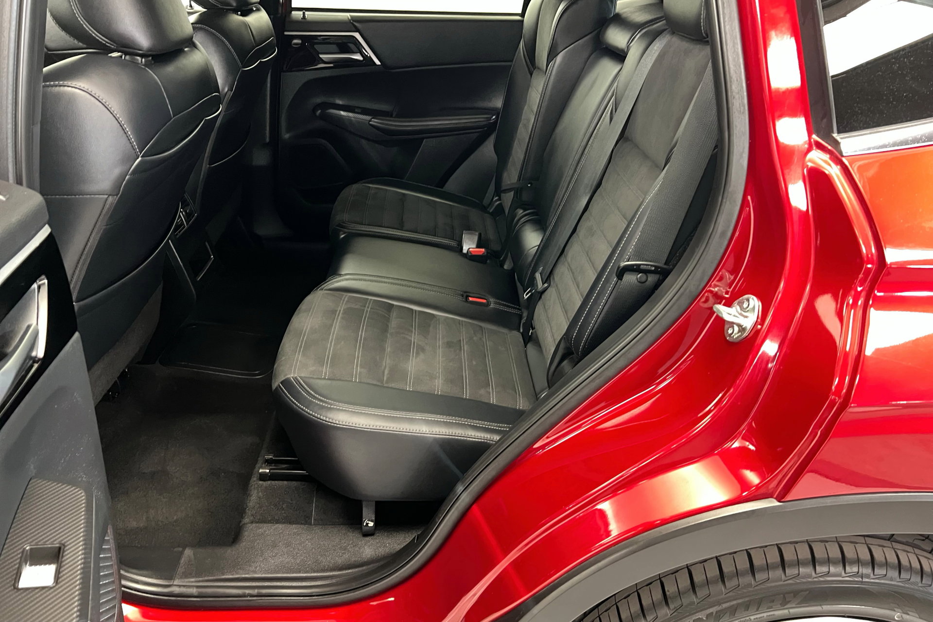 Used 2023 Mitsubishi Outlander SE image 21