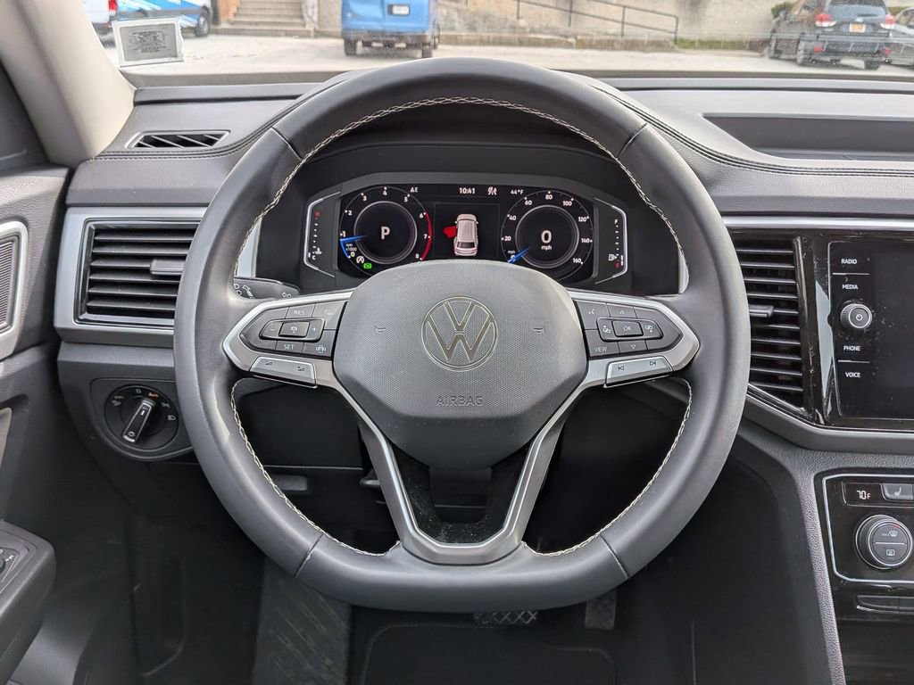 Used 2023 Volkswagen Atlas SE AWD/4WD image 17