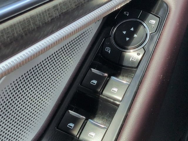 Used 2025 Ford Explorer Platinum AWD/4WD image 24