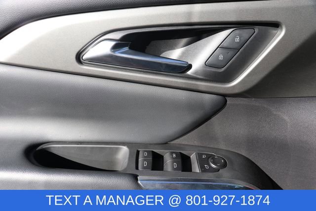 Used 2025 Chevrolet Traverse LT image 21